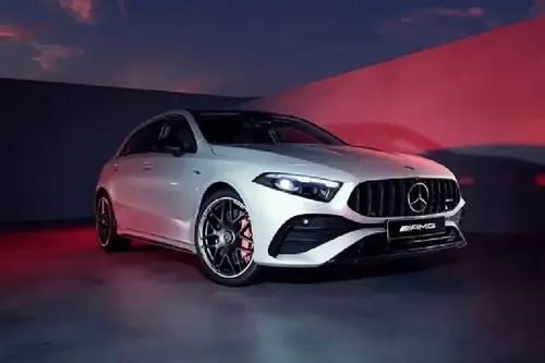 मर्सिडीज़ बेंज़ एएमजी a45 s [2021-2023]