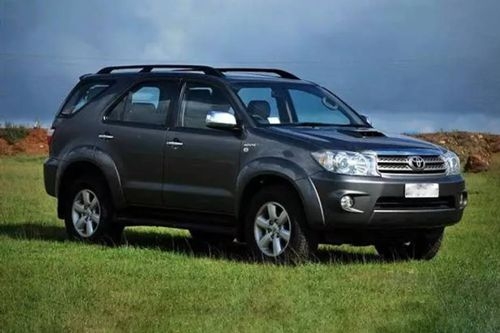 Toyota Fortuner [2009-2012]