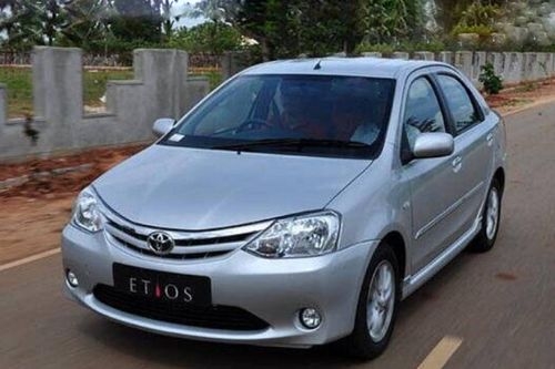 Toyota Etios [2010-2013]